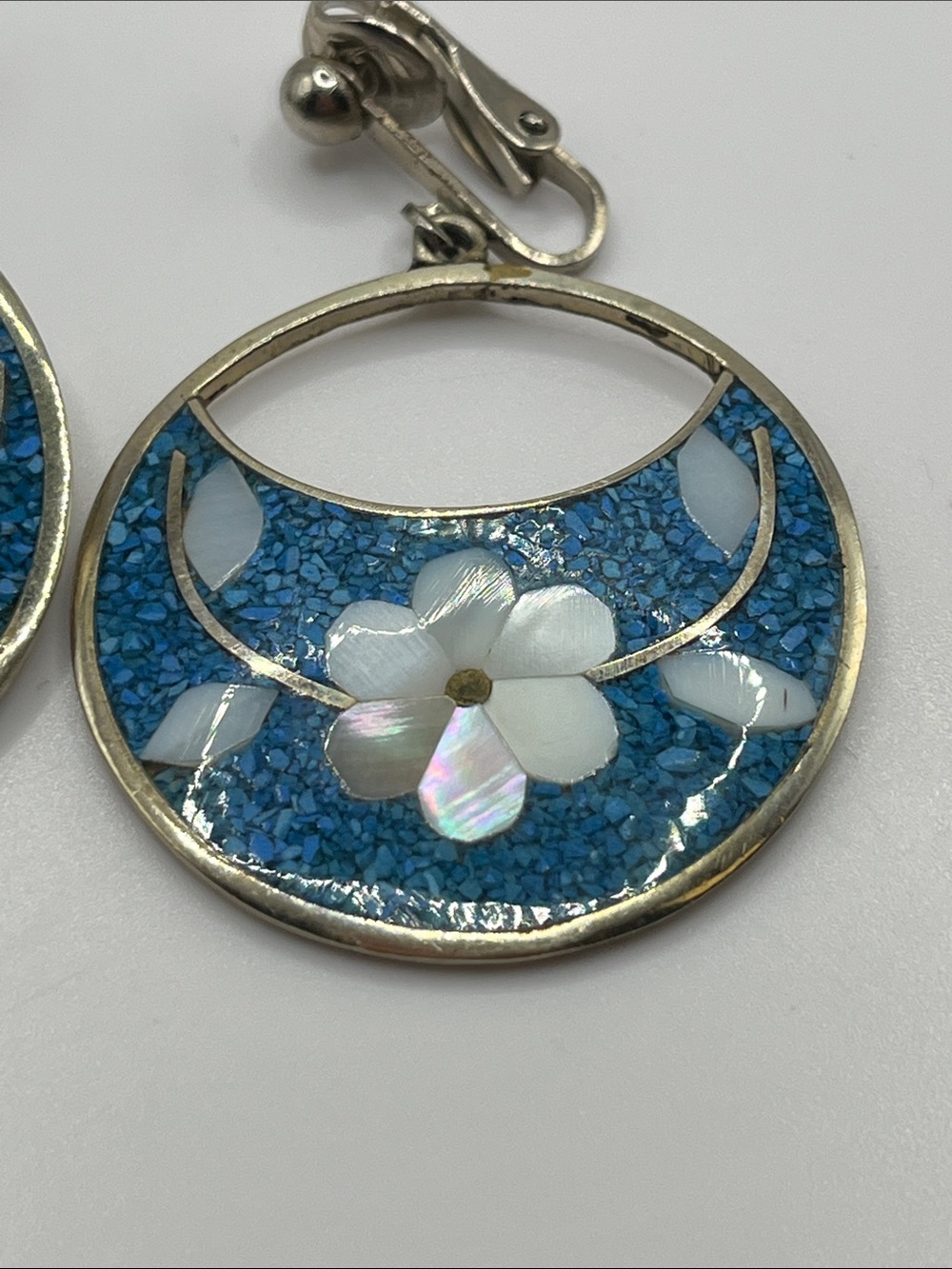 Vintage Alpaca Mexico Silver Turquoise Floral Earrings Clip On's - Picture 3 of 7
